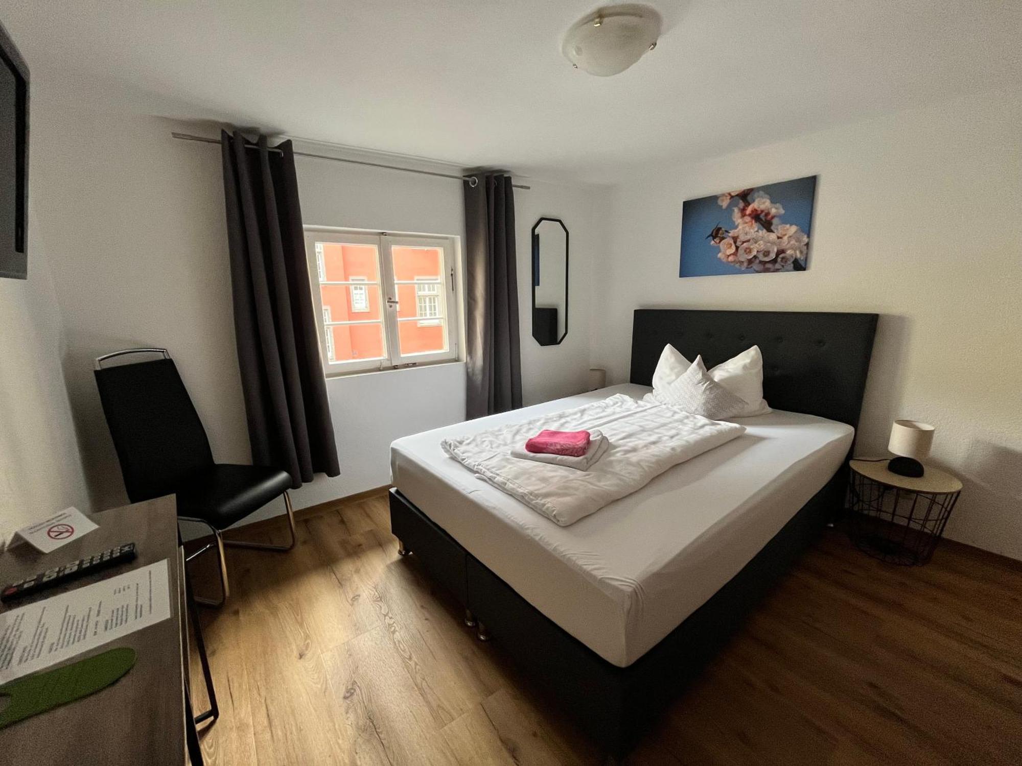 Gaestehaus Am Hafen Meersburg Luaran gambar