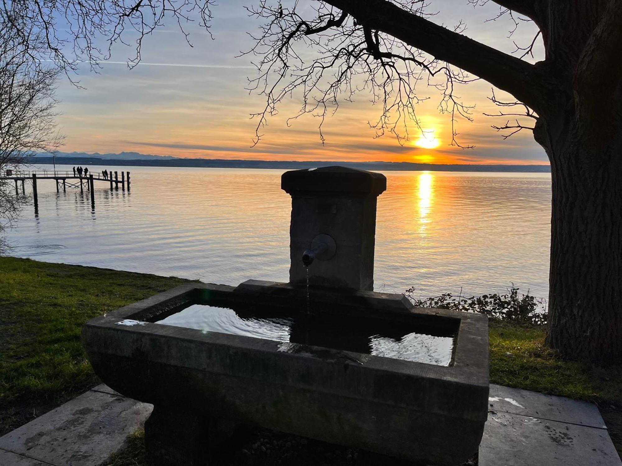 Gaestehaus Am Hafen Meersburg Luaran gambar